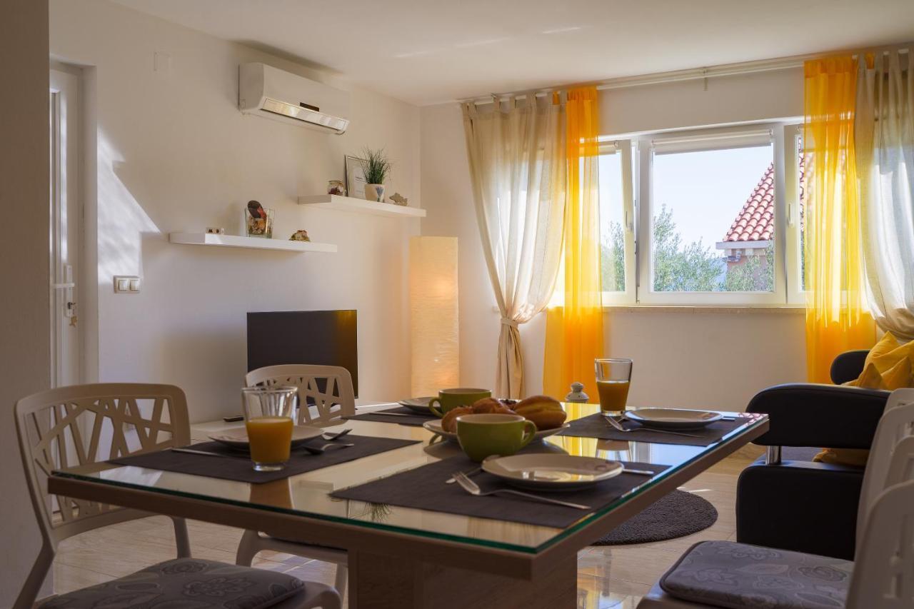 House Fidulic - Apartment The Lavender Lumbarda Buitenkant foto